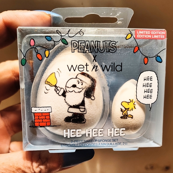 WET N WILD LTD HOLIDAY ED SNOOPY SANTA/TWEETY BEAUTY BLENDERS W/BONUS NIB - Picture 3 of 5